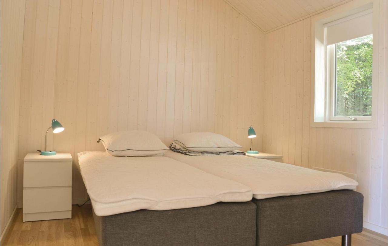 Amazing Home In Tikob With Kitchen Eksteriør bilde
